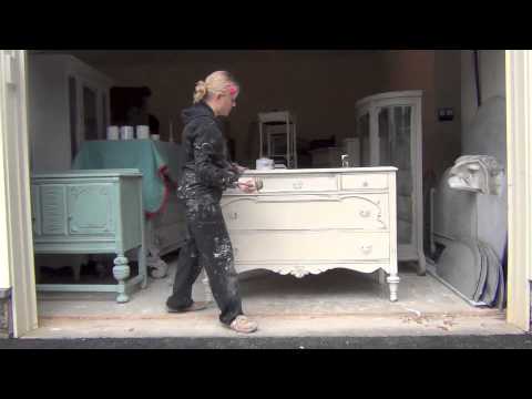 download lagu mp3 mp4 Annie Sloan Distressed Look, download lagu Annie Sloan Distressed Look gratis, unduh video klip Annie Sloan Distressed Look