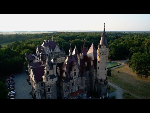 Z lotu ptaka Zamek Moszna, Pałac Pawłowice Wrocław, Pałac Radomiłów