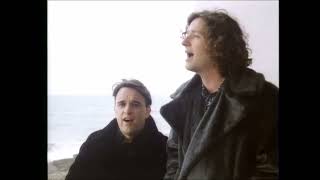 Difford &amp; Tilbrook - Love's Crashing Waves (video)