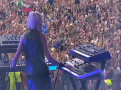 Faithless - Insomnia | Live @ T in the Park 2010 (HQ)