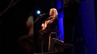 Liz Longley, &quot;I Can&#39;t Help Myself&quot;