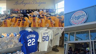 Inside the Dodgers Official Store on Gold Jersey Night ✨⚾️ | Los Angeles, CA 6/18/2025