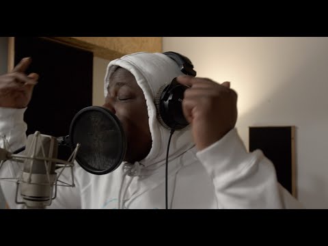 Studio Time S01E03 - Moose