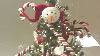 Its Beginning to Look A Lot Like Christmas