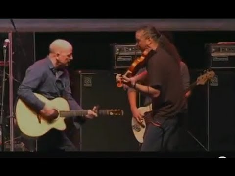 Robin Mark - Lion Of Judah with fast fiddle and guitar finish.