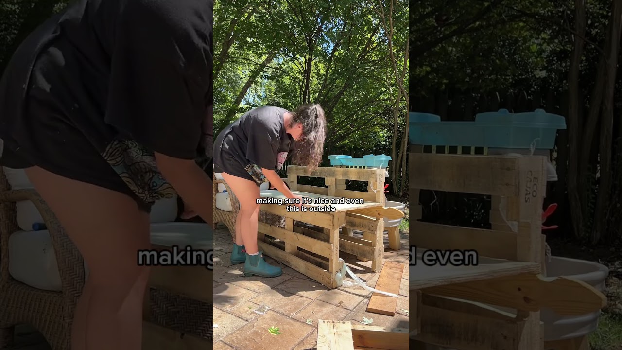 mud kitchen made from pallets tutorial✨ #kidsprojects #colorfulhome #diymom #toddlermom #toddlerfun