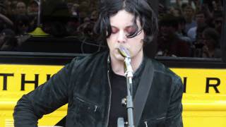 Jack White At The Rolling Record Store: Dead Leaves And The Dirty Ground
