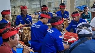 Download lagu NABUH GILAK ANGKLUNG DEWA YADNYA SANGGAR SENI SILA DHARMA DI TANDEBURA mp3