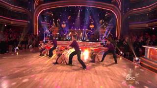 Dave Baker Accompanies Kellie Pickler on "Gypsy" Performed on "Dancing with the Stars"