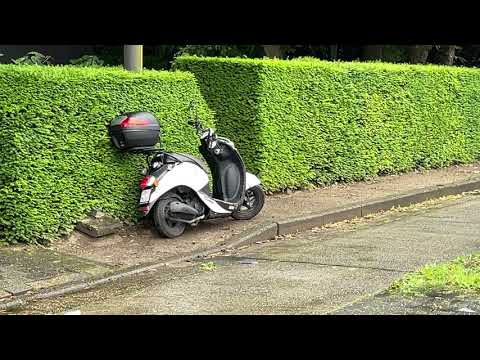 Bromfietser naar ziekenhuis na botsing met wagen van burgemeester Joachim Coens