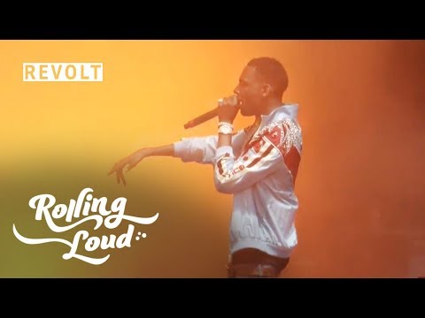 Young Dolph gives $20,000 to two Duke students | Rolling Loud