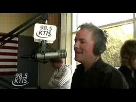 98.5 KTIS - Chris Tomlin
