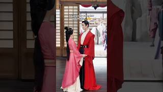 Download lagu He's literally eating her with his eyes 😩🫦 #zhaolusi #leowu #lovelikethegalaxy mp3 Download lagu He's literally eating her with his eyes 😩🫦 #zhaolusi #leowu #lovelikethegalaxy mp3