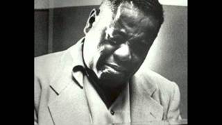 Art Tatum plays  "It's Only A Paper Moon"