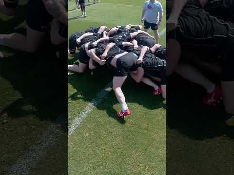 CLOSE UP RUGBY SCRUM DRILL