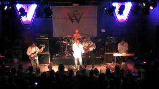 Seventh Wonder - Walking Tall