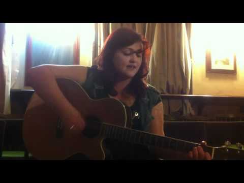 Phillipa Akers - Painkiller (amazing unsigned singer - live & unplanned)