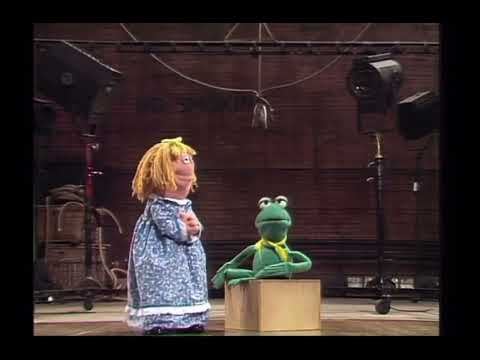 The Muppet Show - 208: Steve Martin - “Tie a Yellow Ribbon Round the Old Oak Tree (1977)