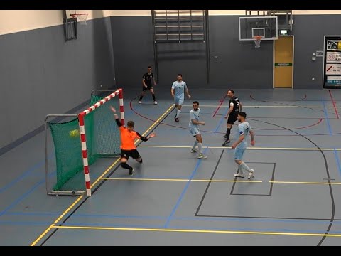Eerste helft ZVC Veenendaal 1 - FC Golden Stars 1