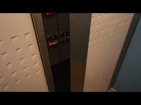 Old Kone traction elevator/lift in Paasionkatu 2B, Salo