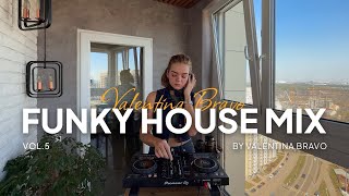 Download lagu Funky House mix vol.5 by Valentina Bravo mp3 Download lagu Funky House mix vol.5 by Valentina Bravo mp3