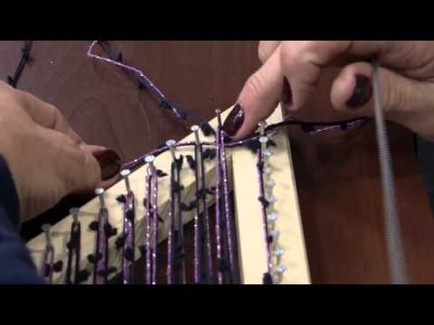 Mulher.com 15/08/2014 - Triangular Loom Shawl by Conceição Salva - Part 1