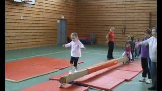 preview picture of video 'Gym de Thise - Gala 2009 - Présentation Eveil'