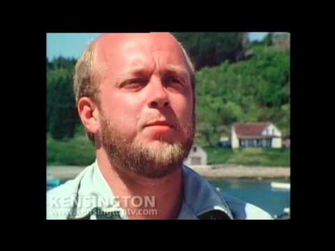 Stan Rogers sings "Make and Break Harbour" in One Warm Line documentary