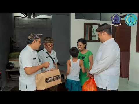 Penyerahan bantuan peralatan sekolah dan Sembako kepada korban Banjir