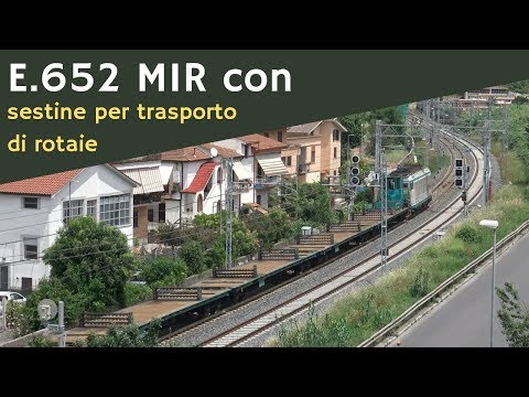 E.652 con carri per trasporto rotaie a Monterotondo