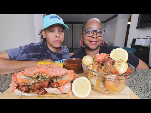 ズワイガニ VS 丸ごとダンジェンネスクラブ海鮮ボイル ムクパン