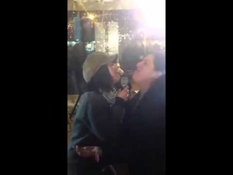 Sonia Lacen chante Simply the best