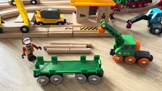 Kinder Spielzeugzeit | Die Brio Dampflok am Güterbahnhof