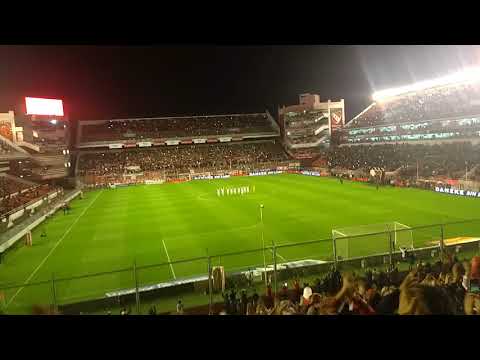 "Recibimiento Independiente 0 vs Lanús 1" Barra: La Barra del Rojo • Club: Independiente