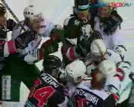 Хоккеисты побили в Казани рекорд НХЛ... устроив драку