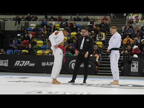 Max Lindblad x Natan Chueng   Final Grand Slam London 2020