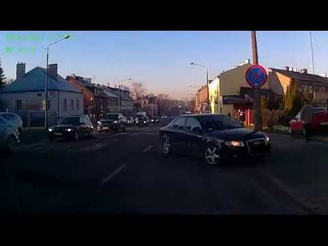 RADOM Słowackiego - Wymuszenie pierwszeństwa i pod prąd w Audi