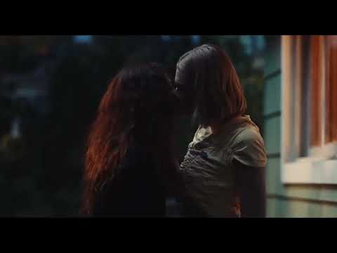 Euphoria  2x03 ｜ Kissing Scenes ｜ Rue and Jules Zendaya and Hunter Schafer #000
