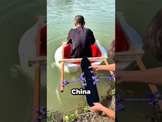 Vídeo relacionado con OFFIGAM Miniatura barco modelo mediterráneo barco de pesca de resina micro paisaje DIY decoración fina mini barco adorno para escritorio y playa decoración