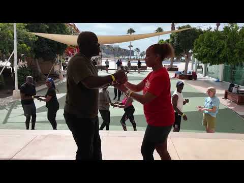 Jenni & Marvin show the Travellers & Guests how at FitFever SALSOGA '25.