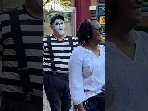 He has a good dance 😂 Tom the mime SeaWorld  #seaworldmime #comedy #funny #shorts #fun