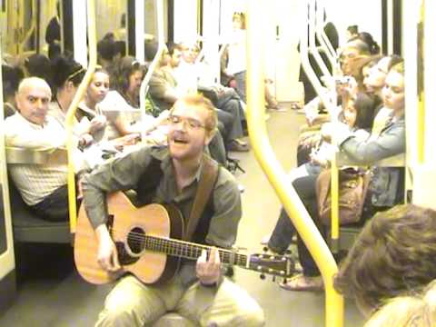 miguel dantart - alicia en el metro ( y nunca mejor dicho) XD