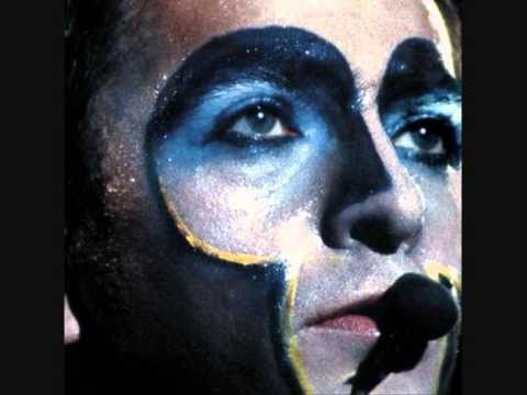 download lagu mp3 mp4 Peter Gabriel Plays Live Download, download lagu Peter Gabriel Plays Live Download gratis, unduh video klip Peter Gabriel Plays Live Download