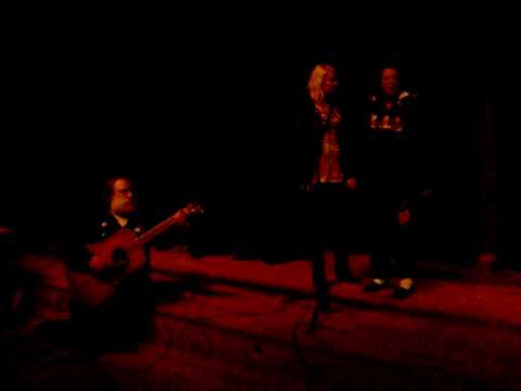 Hannah Persson & Amanda Broberg