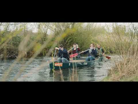 Unterwegs auf dem Wasser mit SUP und Kanu im Grünen Binnenland