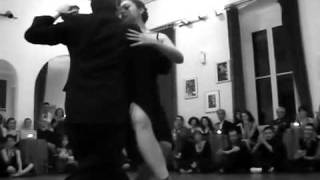 Ariadna Naveira y Fernando Sanchez - Milonga Brava (Genova)