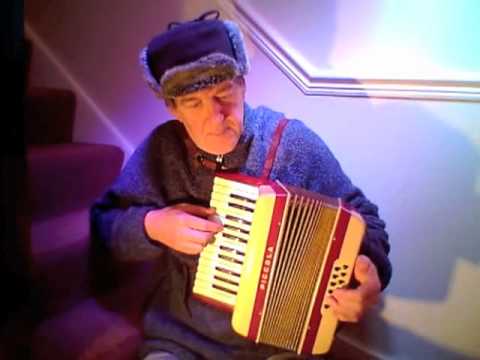 Ural Rowan Tree  (рябинушка) on a tiny hohner accordion