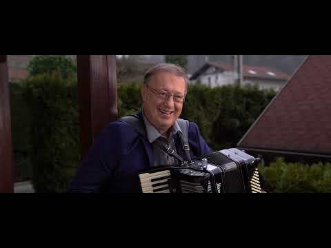 ROBERT SMOLNIKAR TRIO: Samo igrati znam