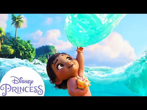 Baby Moana Meets the Ocean | Disney Princess