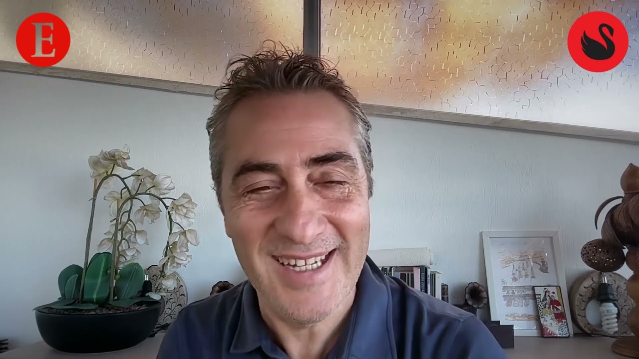 HERKESİN GÖZÜ ALTINDA